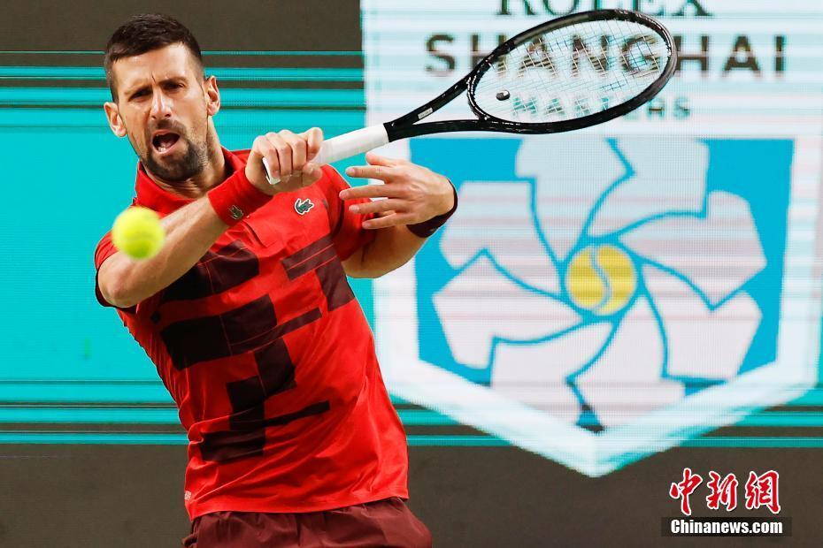 称赞往往比 称赞往往比