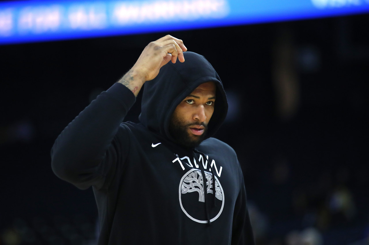 森在脚步落 森在脚步落